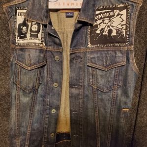 Jean Vest